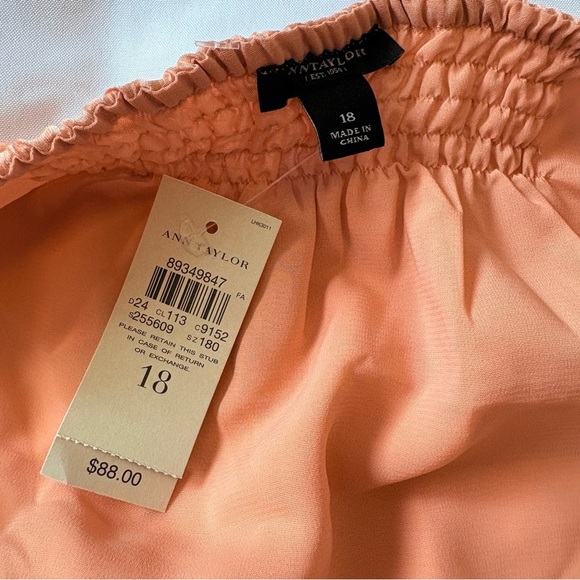 Ann Taylor Plus Size 8 Peach Lined Button Halter Top W/ Flower Accents - Picture 5 of 7